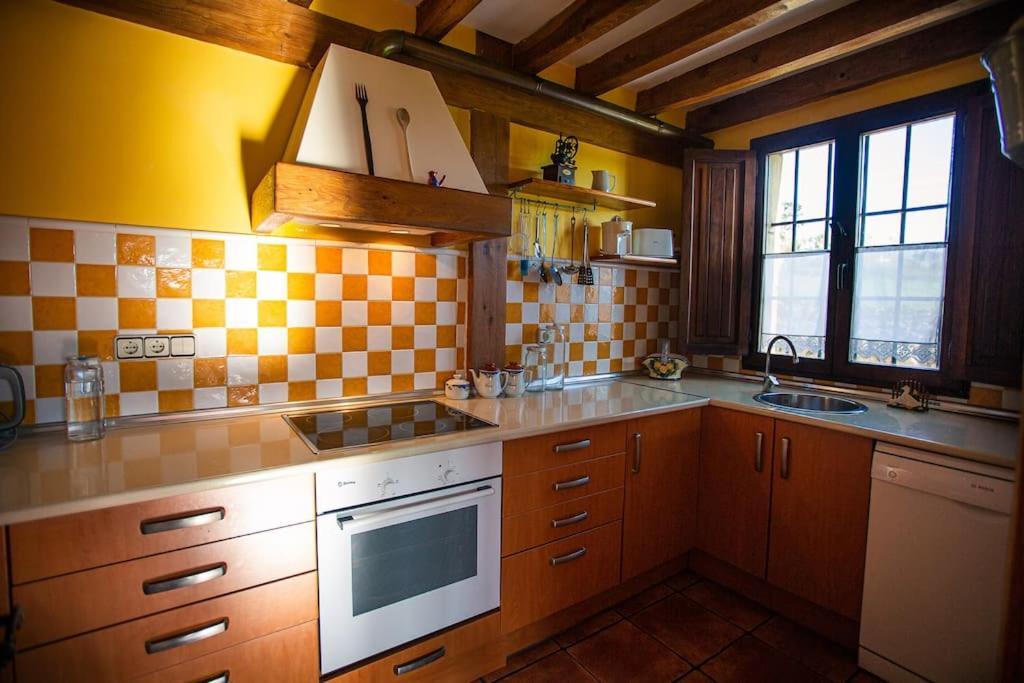 Casa Independiente Con Chimena, Jardin Y Barbacoa Santander Bagian luar foto